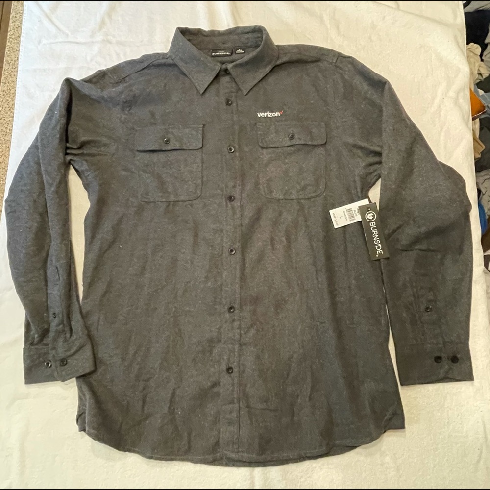 Verizon Men’s flannel T-shirt